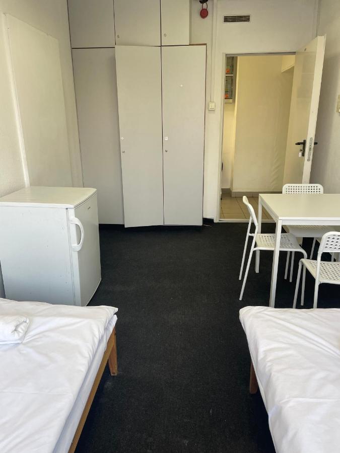 The College Group Hostel Budapest Eksteriør bilde