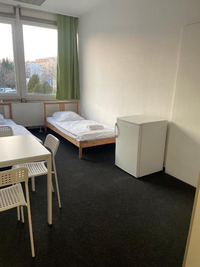 The College Group Hostel Budapest Eksteriør bilde