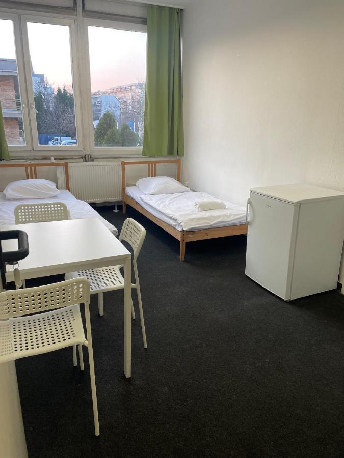 The College Group Hostel Budapest Eksteriør bilde